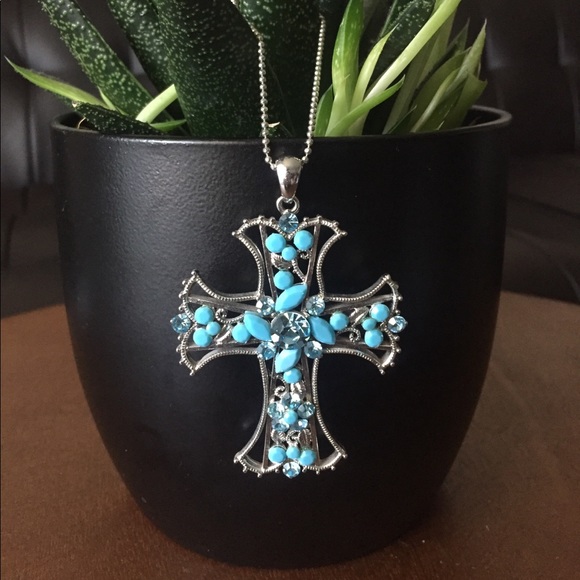 cross necklace - Picture 1 of 1