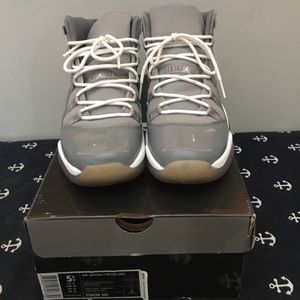 Air Jordan 11 Retro "Cool Grey"