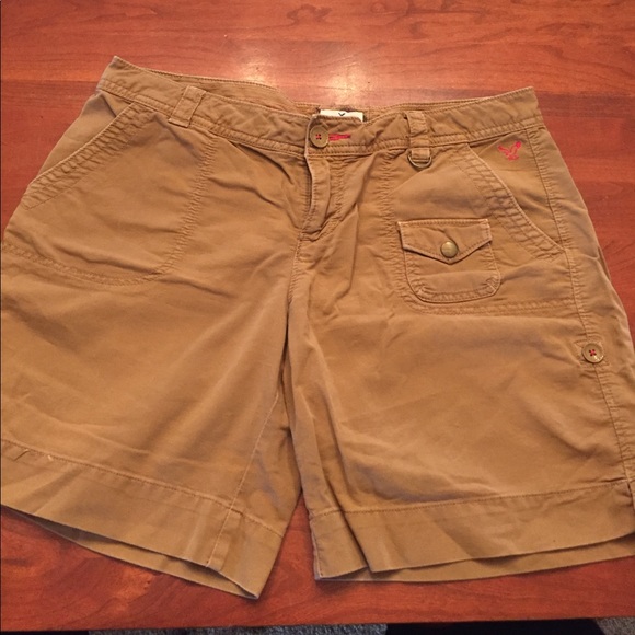 Women's size 10 khaki shorts - Picture 1 of 3