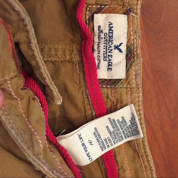 Women's size 10 khaki shorts - Picture 3 of 3