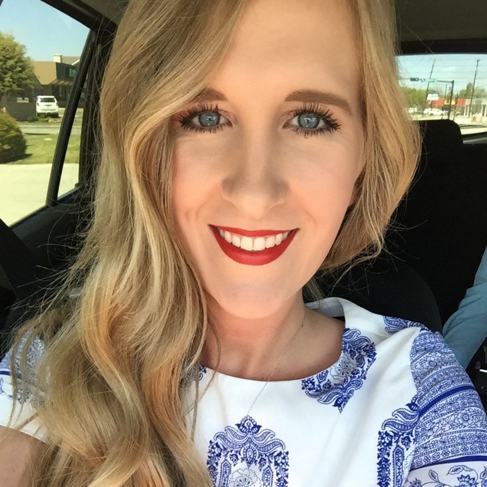 Meet your Posher, Hilary