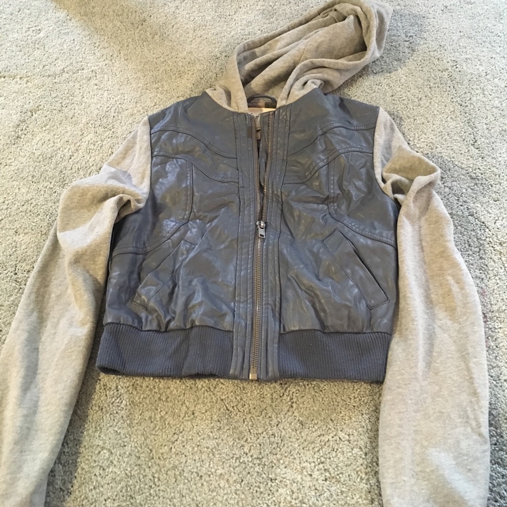 Hooded bomber jacket