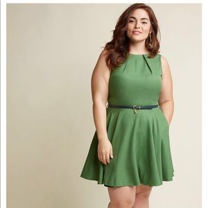 💚🌿Closet — Green Dress — U.K. Size 16💚🌱