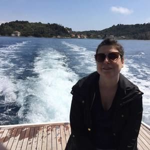 Meet your Posher, Amy