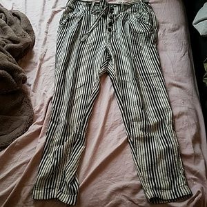 Free People Size 6 Black White Sripe Linen Pant