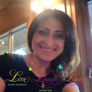 Meet your Posher, Pinar