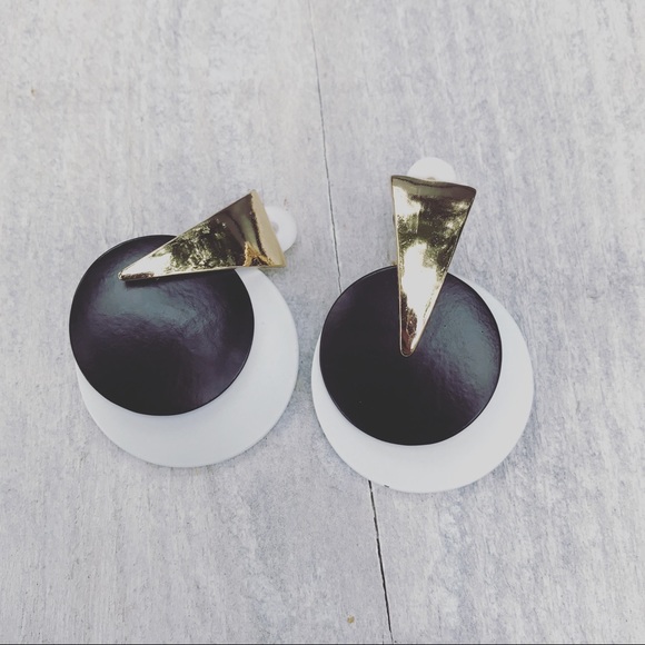 Minimalist 80's black/white brass earring - Picture 1 of 2
