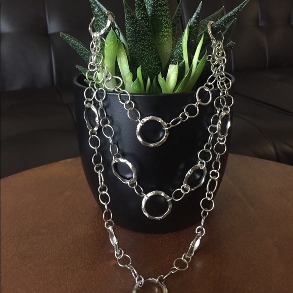 ❄️ BOGO ❄️ Circle necklace ❄️ - Picture 1 of 2