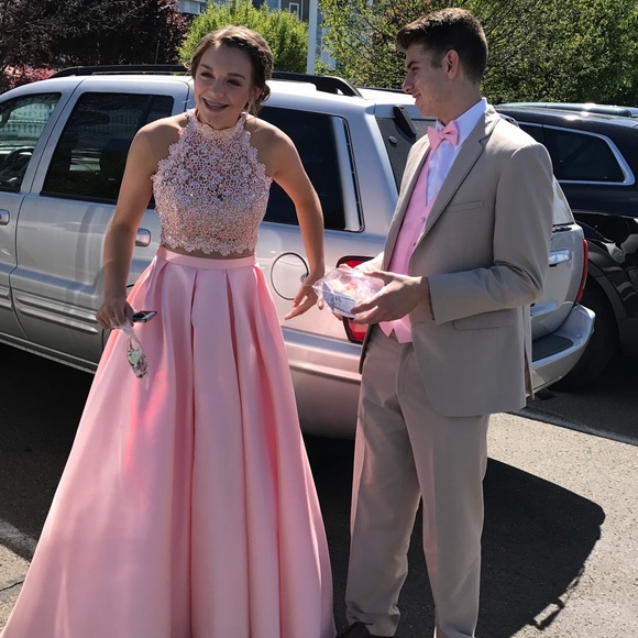 Prom dress - Picture 4 of 4