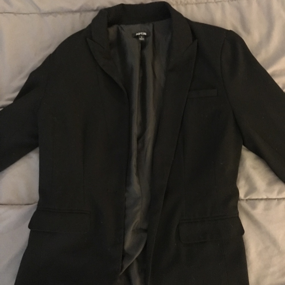 Apt. 9 Black Blazer Size 8