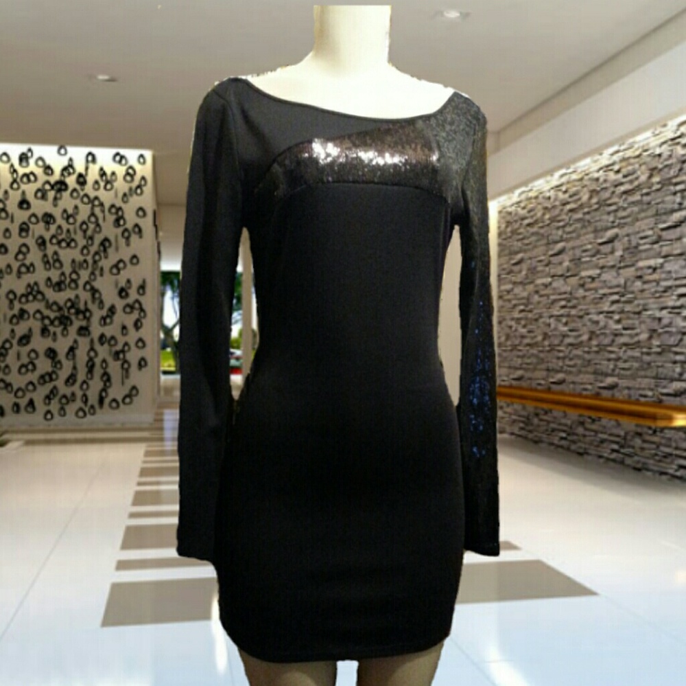 Kim  Kardashian Black Mini Dress