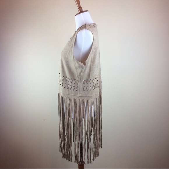 πHPπOst Faux Suede Fringe Vest - Picture 2 of 8