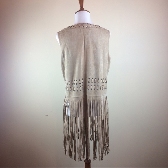 πHPπOst Faux Suede Fringe Vest - Picture 3 of 8