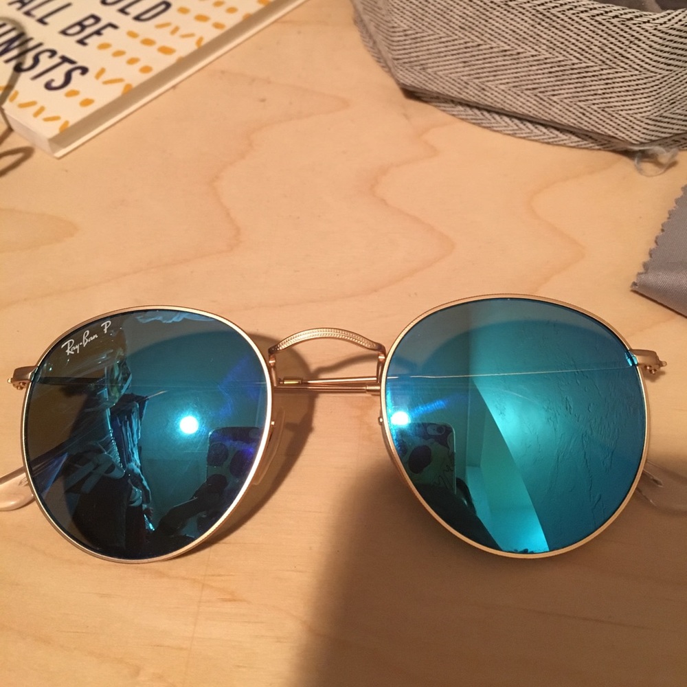 Blue round frame Ray-Bans