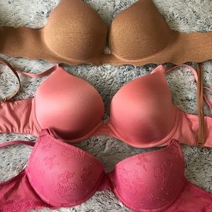 Victoria secret bras 3 for $12 size 34D, 36C