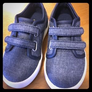 Boys Polo shoes size 6