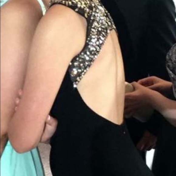 Prom dress - Picture 3 of 3