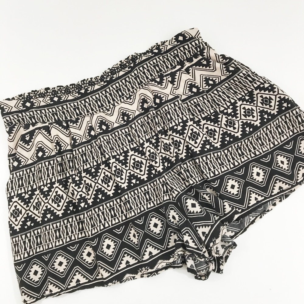 Mudd Aztec super soft rayon shorts