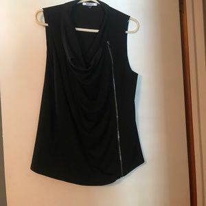 DKNY top