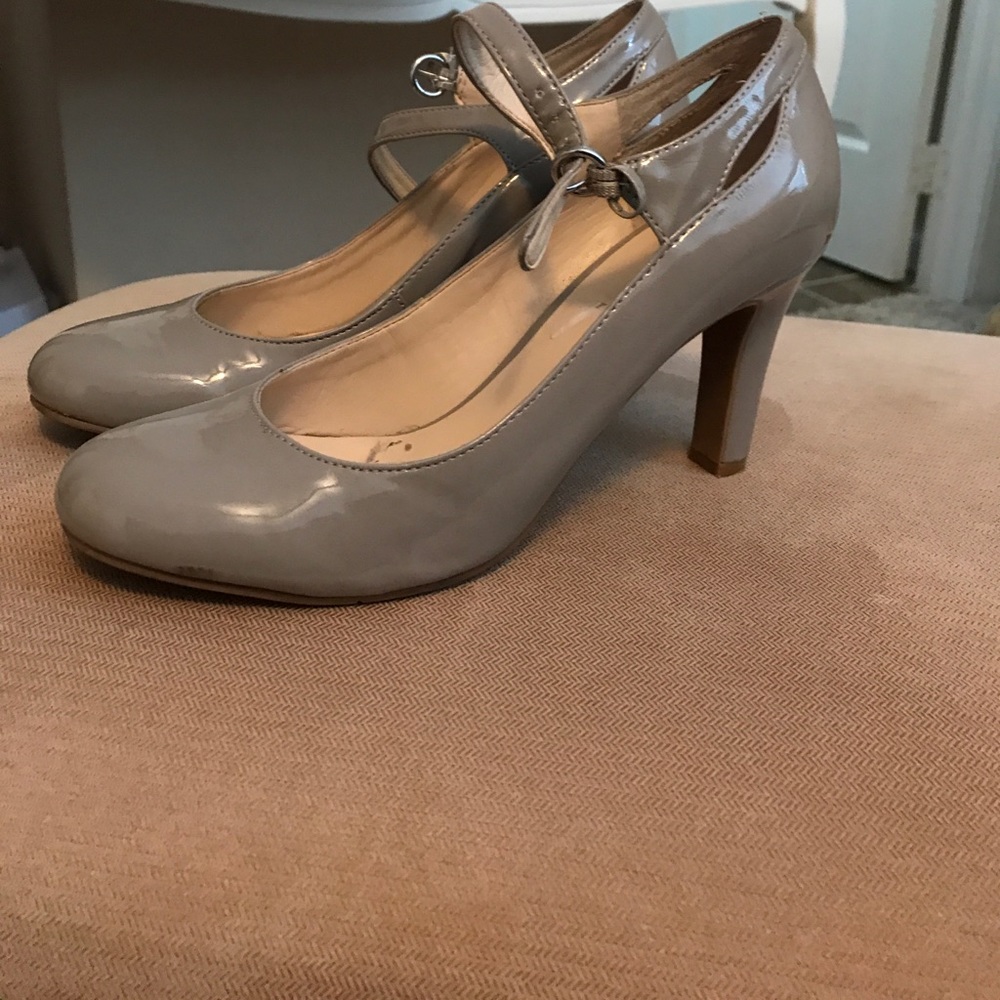 Shoes - Picture 3 of 3