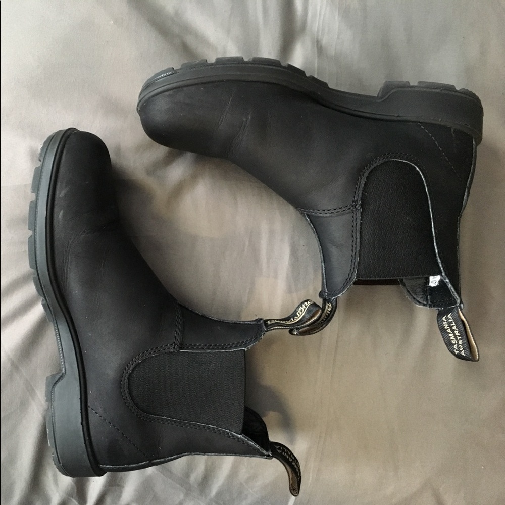 Blundstones