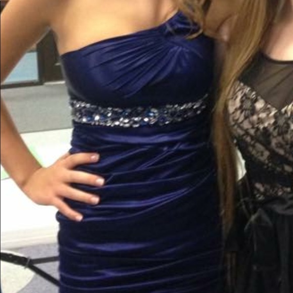 Homecoming dress - Picture 3 of 3