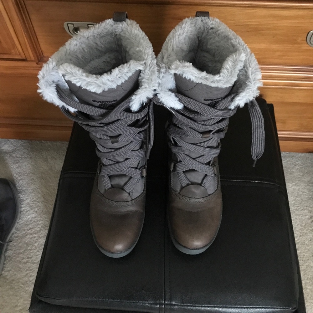 Timberland waterproof snow boots! Price Firm!