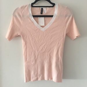 H&M Pink Short Sleeve V Neck Sweater Top