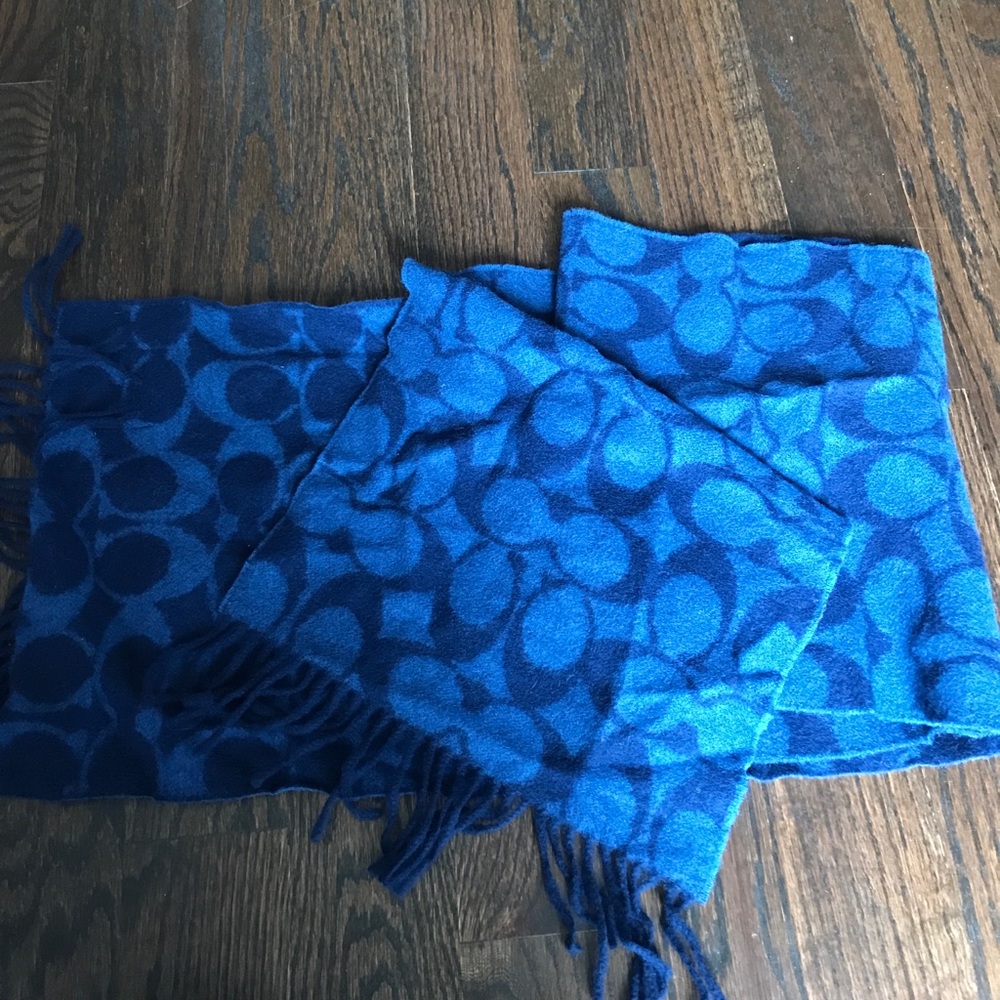Coach 100% Lambswool Scarf