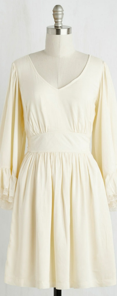 Through The Bluebells in Ivory 1x