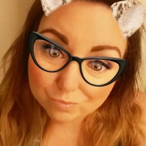 Meet your Posher, Cathy