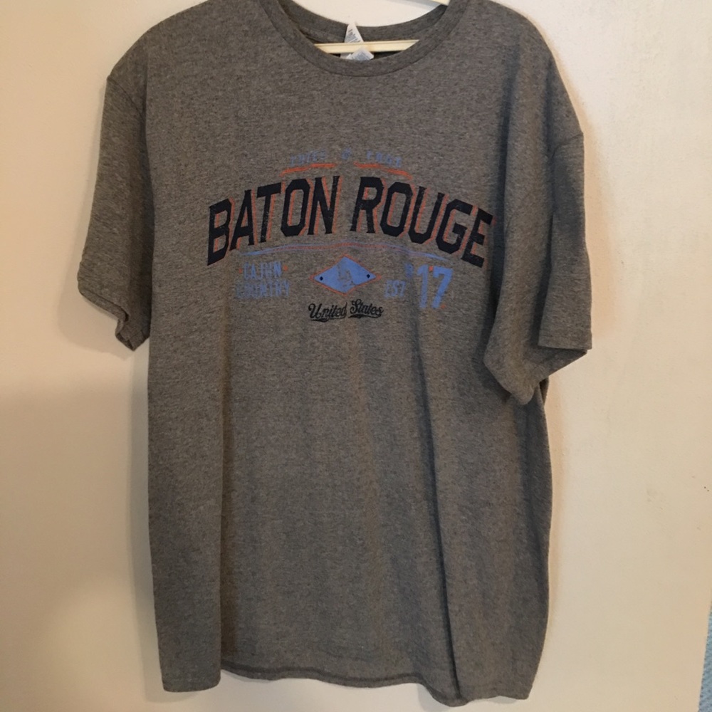 Tee shirt