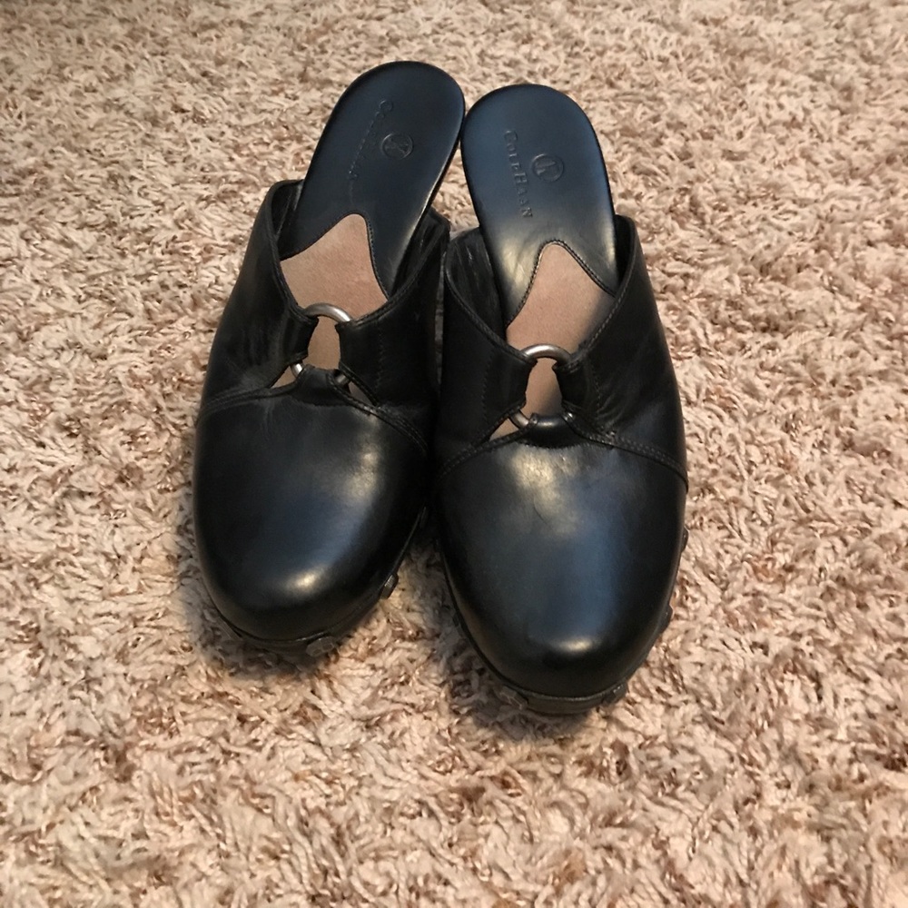 Shoes - Picture 2 of 3