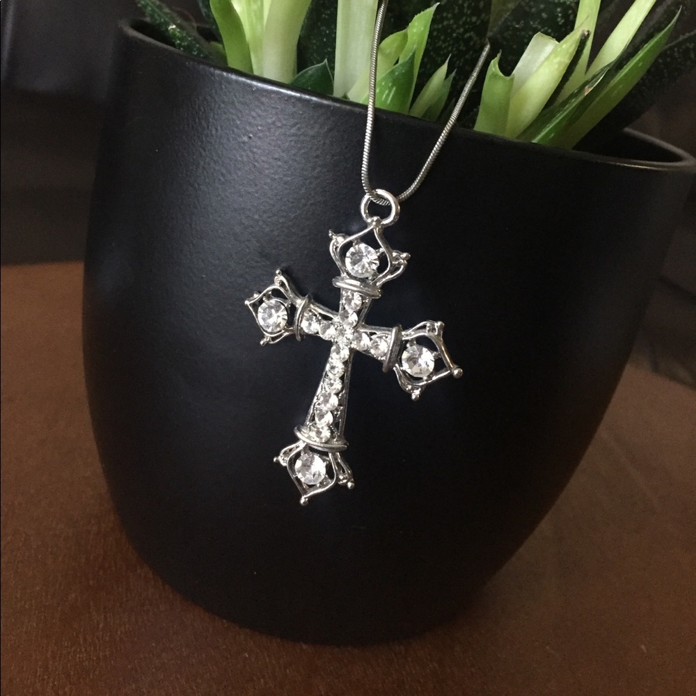 ❄️ BOGO ❄️ cross necklace ❄️