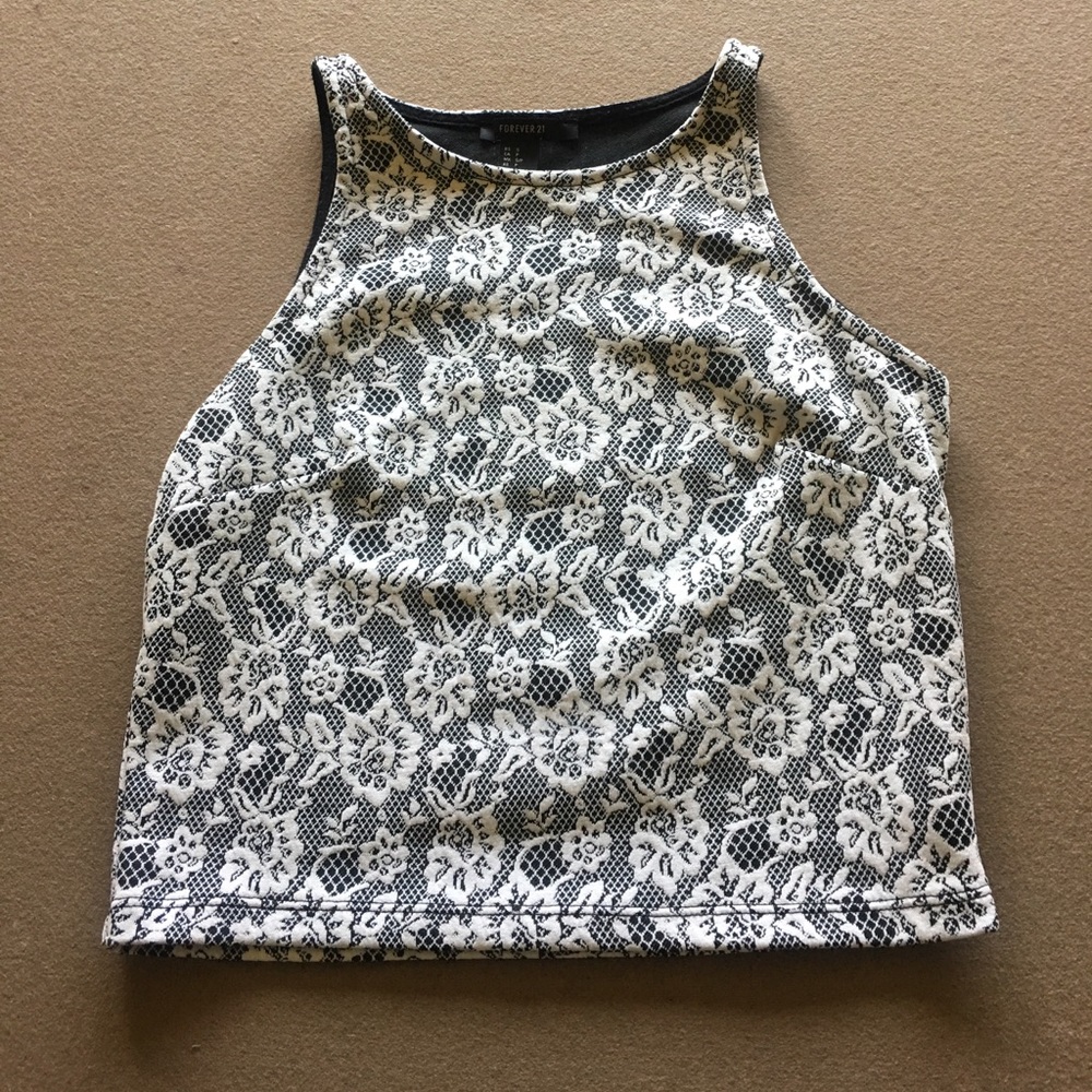 Crop top
