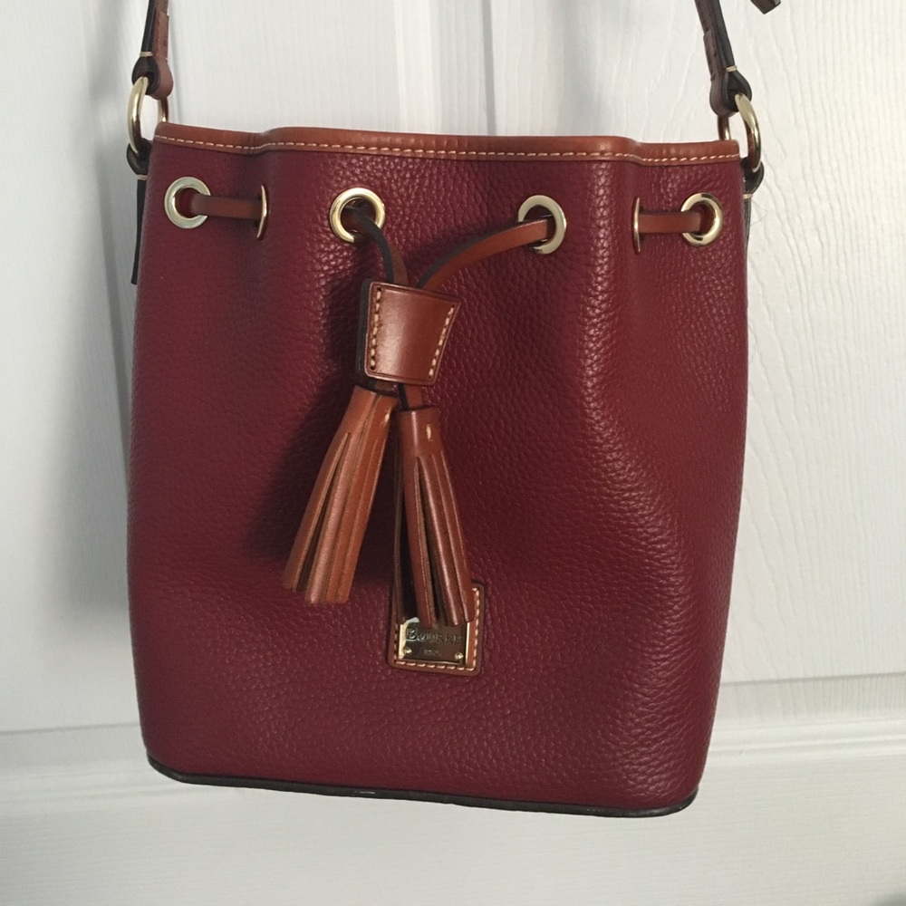 DOONEY & BOURKE Red Leather Medium Pebble Grain
