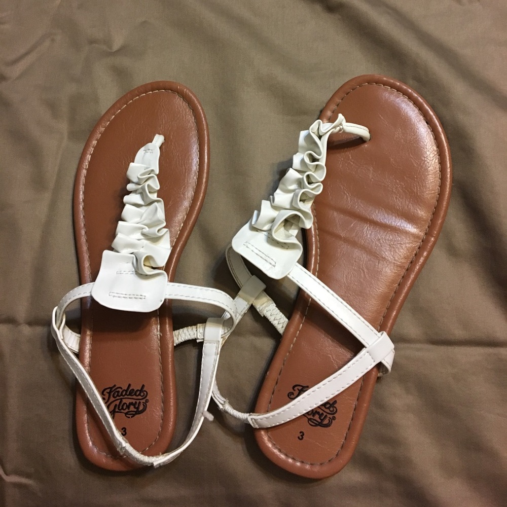 Girls sandals