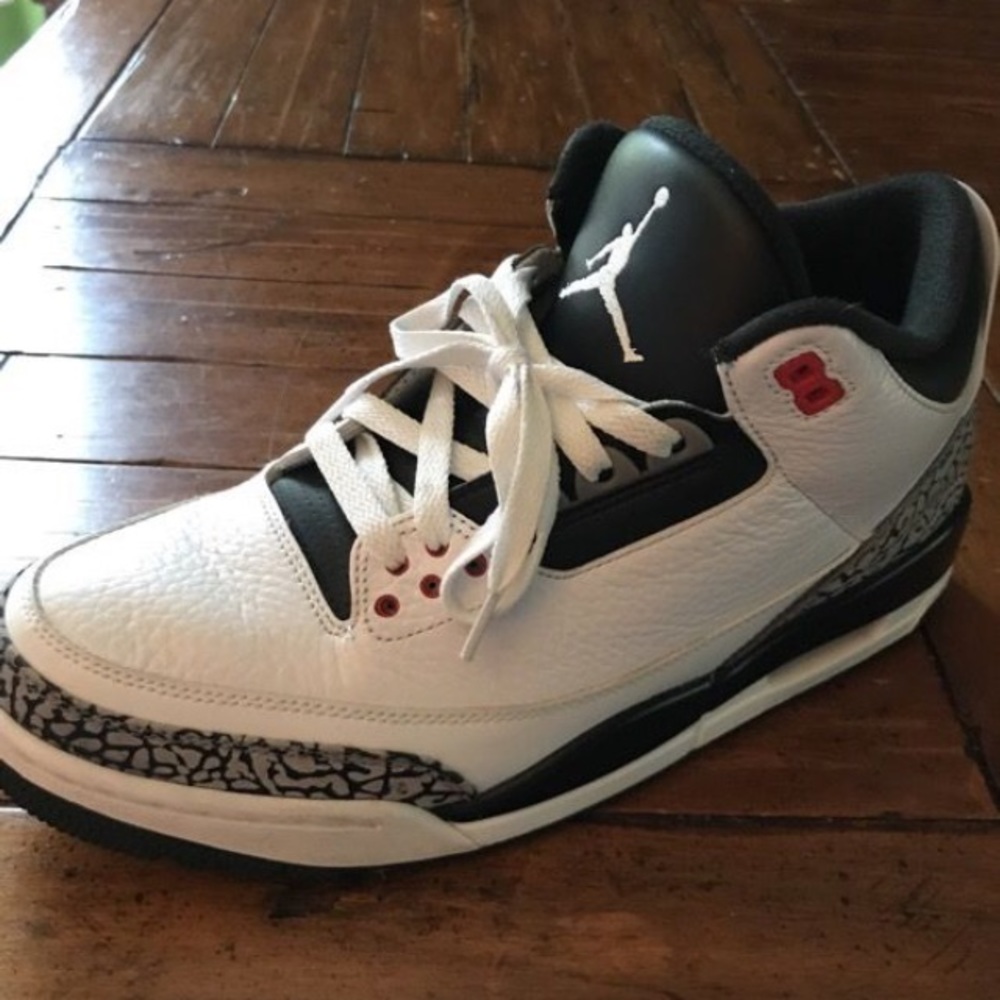 Jordan 3 size 10.5