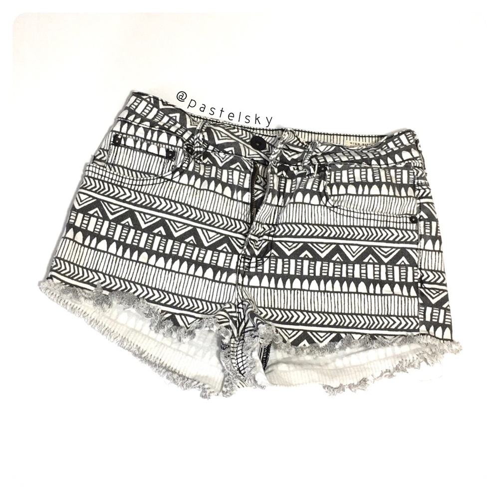 BULLHEAD high rise shorts - Picture 1 of 4