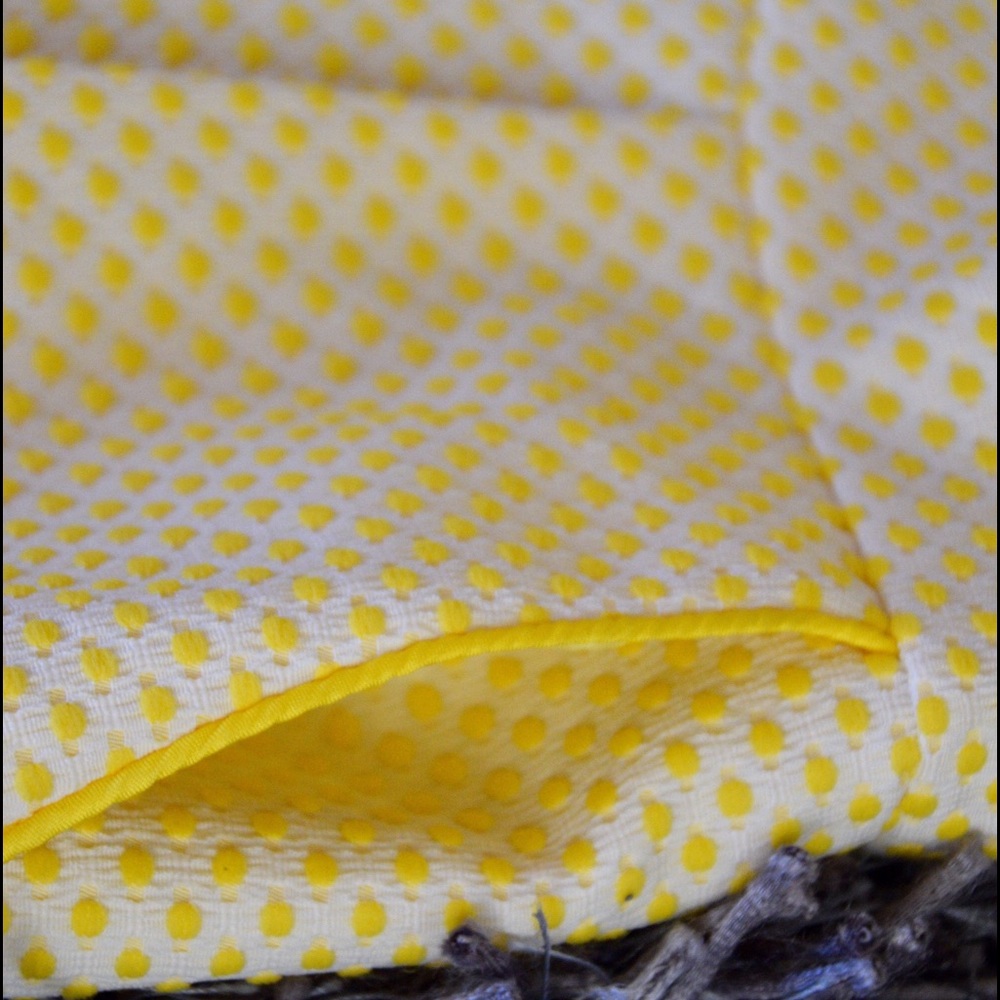 Polkadot yellow skirt - Picture 3 of 4