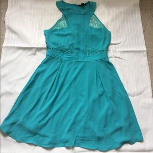 Forever 21 New pleated dress w lining on skirt