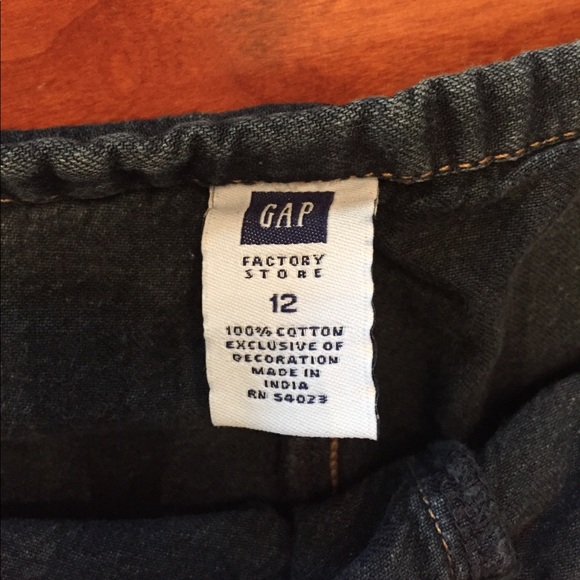 Women's size 10 jean skort - Picture 3 of 3