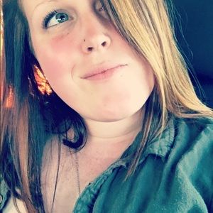 Meet your Posher, Cait