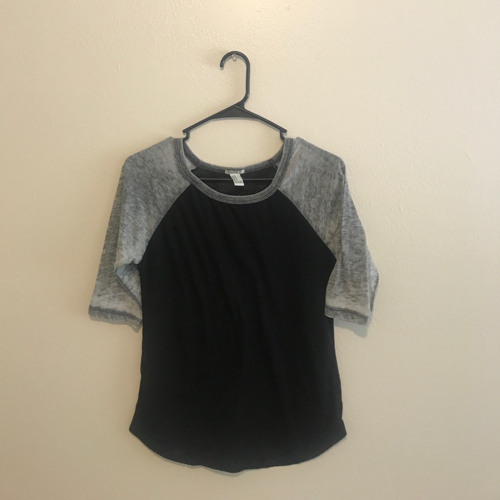 Baseball tee