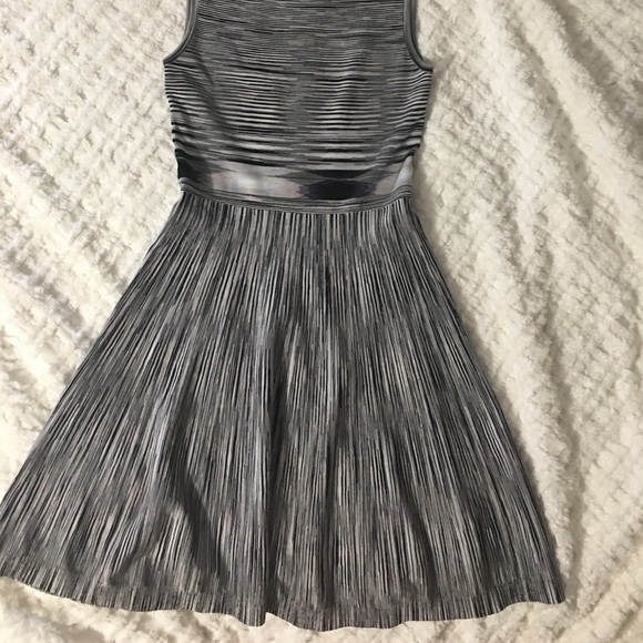 Karen Millen size 2 dress! NWOT - Picture 4 of 8