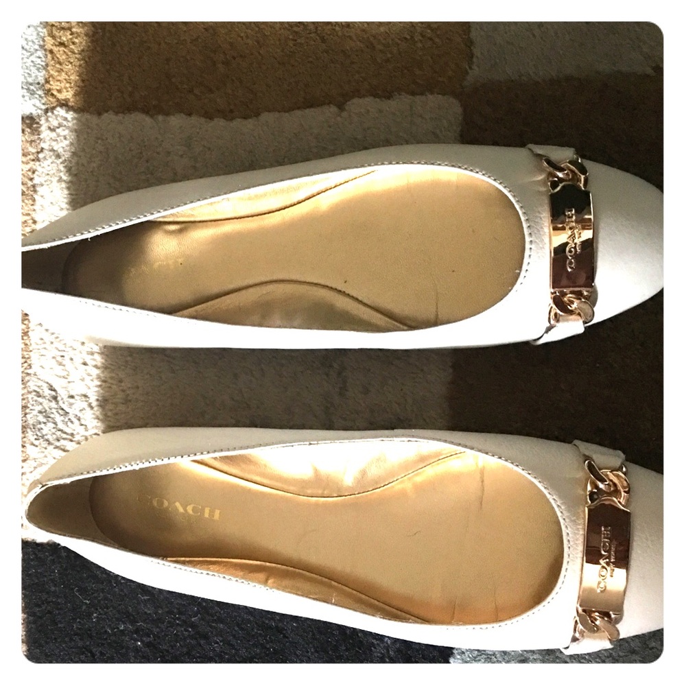 Coach flats