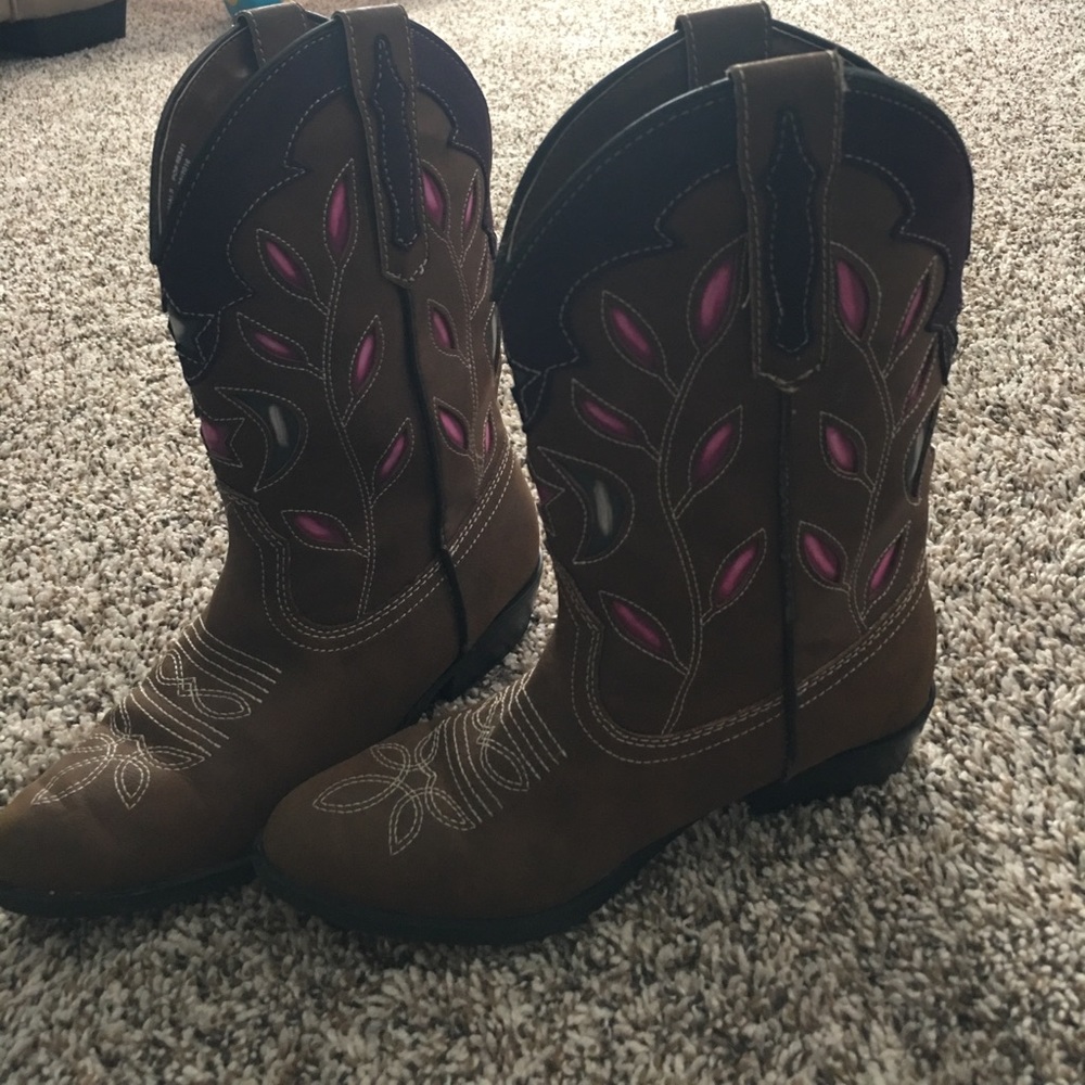 Girls cowgirl boots