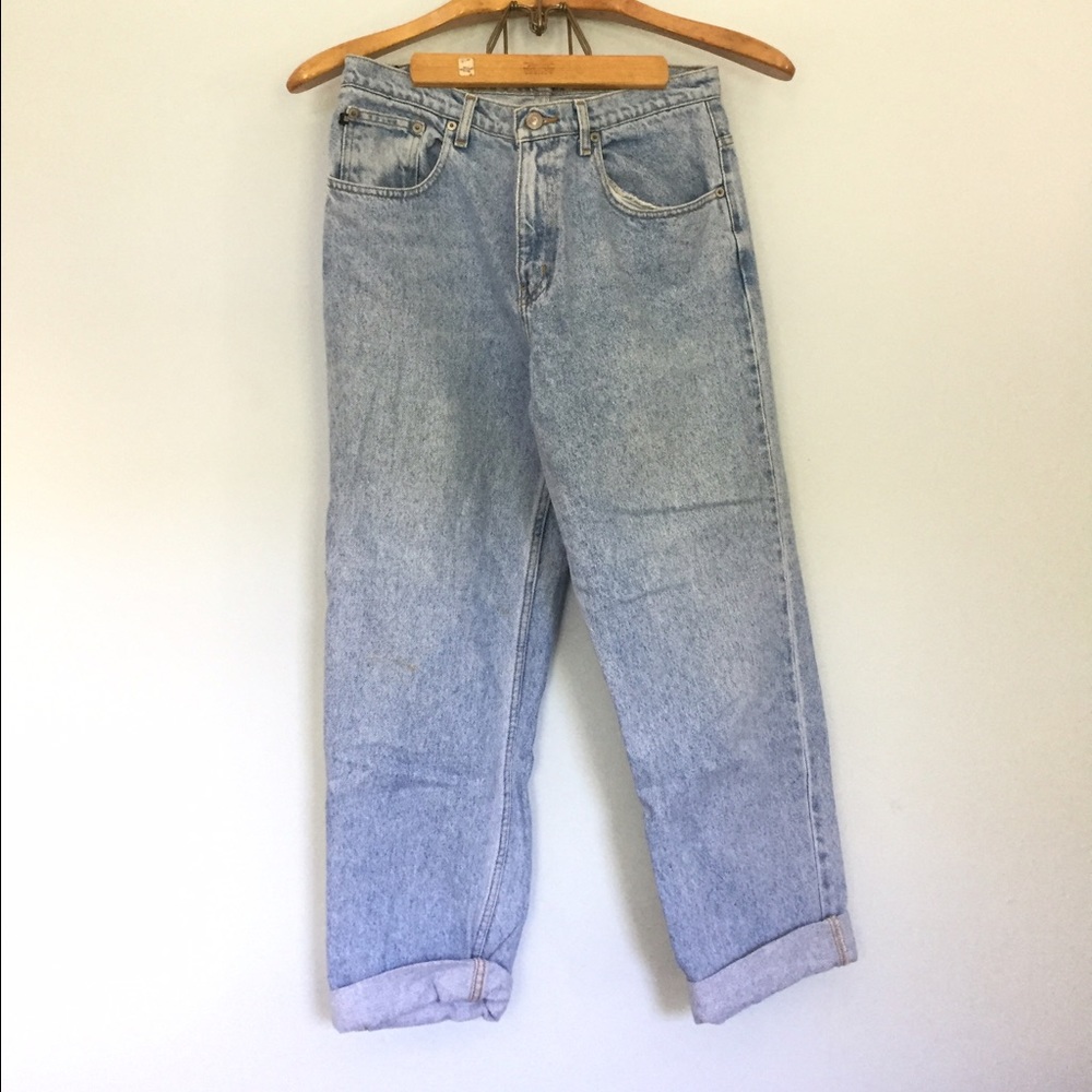 Vintage light-wash mom jeans