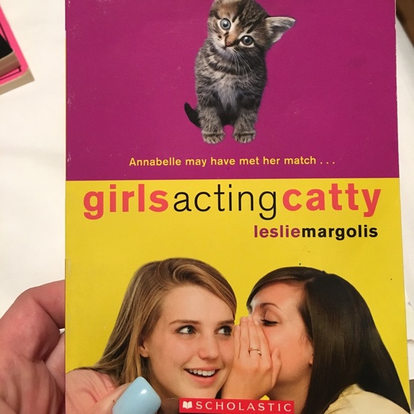 2 books. Titles in photo - Picture 2 of 3