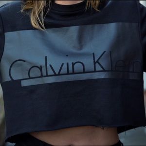 Calvin Klein cropped sweatshirt
